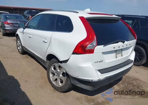 2013 Volvo Xc60 3.2 z USA, uszkodzony, nr VIN YV4952DZ3D2444686